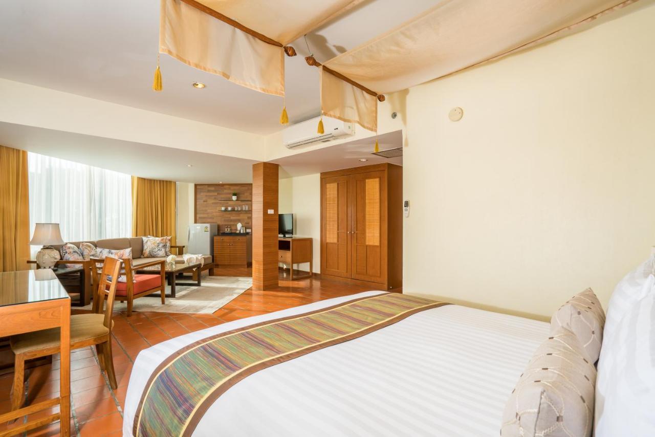 Cosy Beach Hotel - Sha Extra Plus Pattaya Eksteriør billede