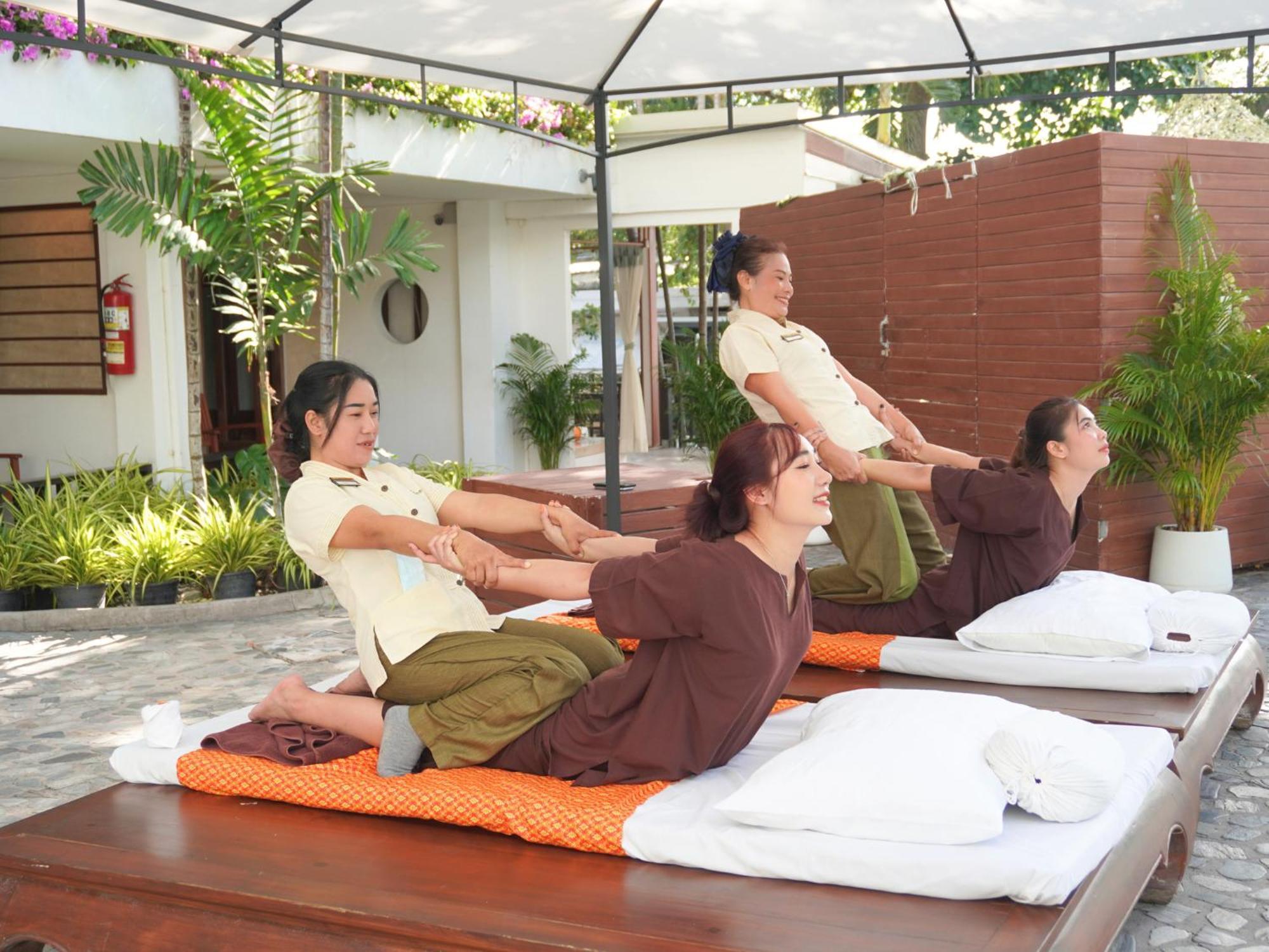 Cosy Beach Hotel - Sha Extra Plus Pattaya Eksteriør billede
